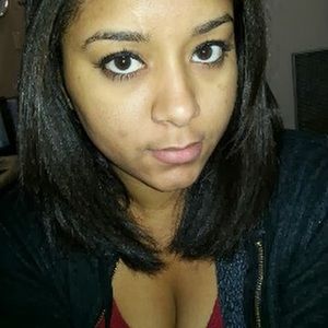 Meet your Posher, Desiree